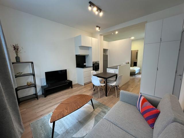 Appartement à louer à Ixelles, Rue Fernand Neuray