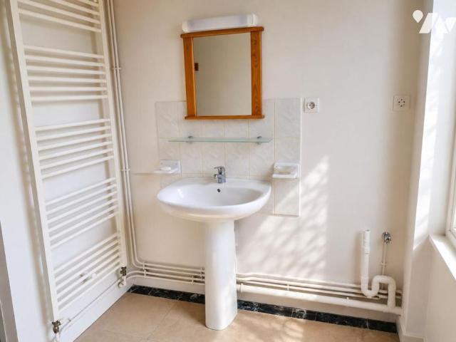 T2 lumineux de 47 m² – À 5 min de Framatome, Jeumont Electric et Nexans