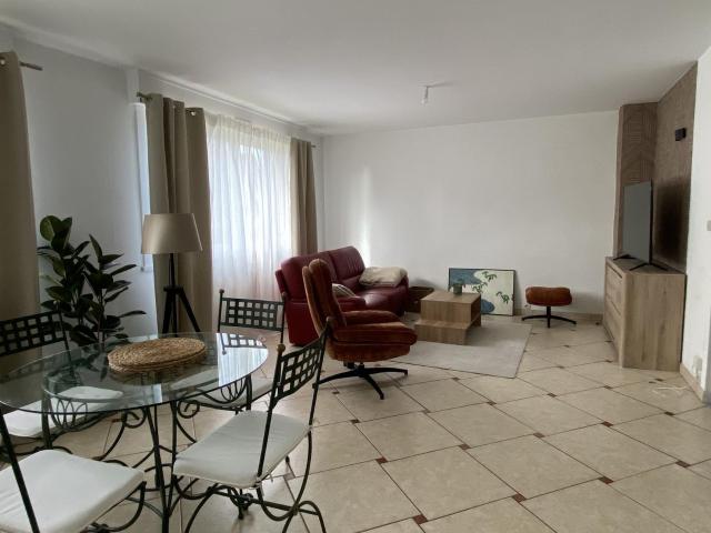 Appartement à louer à Lesquin 59810