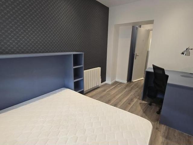 Appartement à Louer à LILLE 580 €