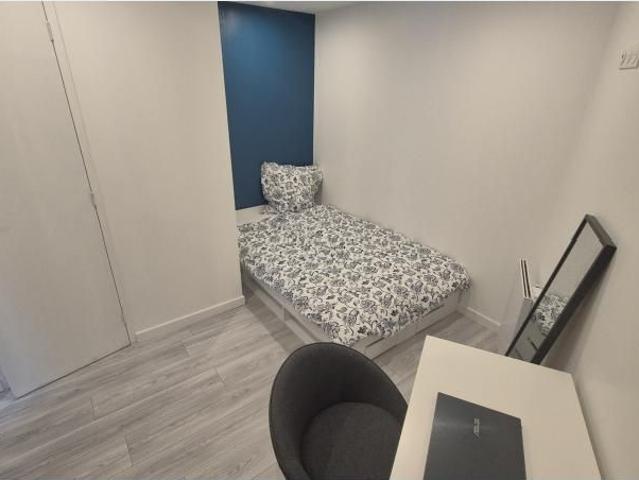 Appartement à Louer à LILLE 700 €