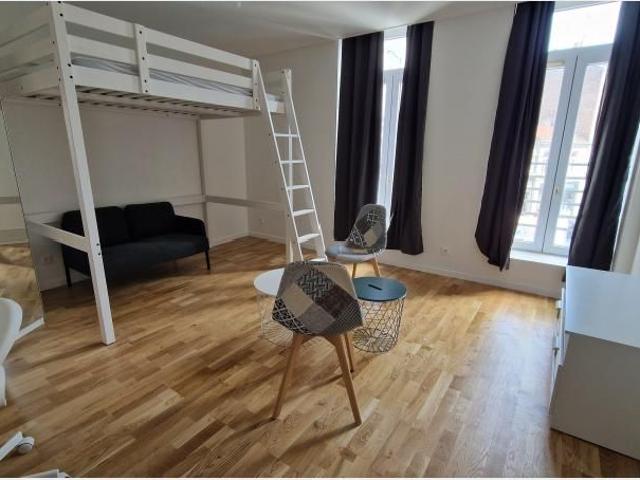 Appartement à Louer à LILLE 750 €
