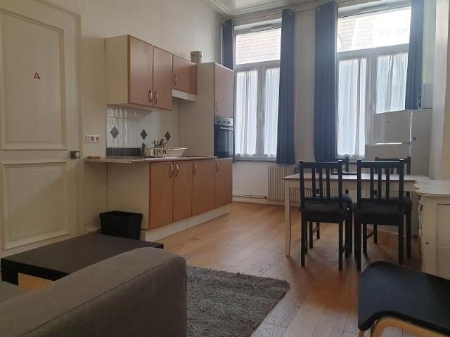 Appartement à Louer à LILLE 855 €