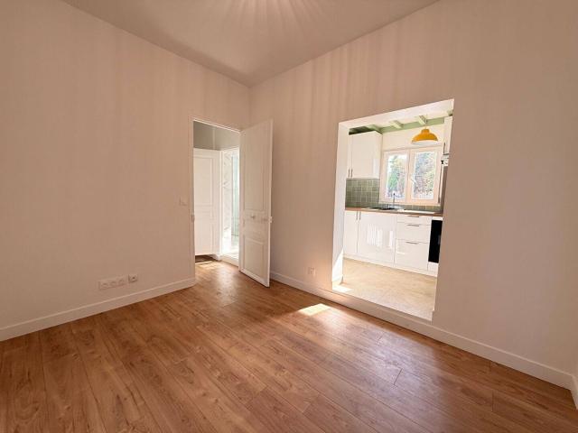 Appartement à louer à Montmorency avenue Nott, 950 € charges