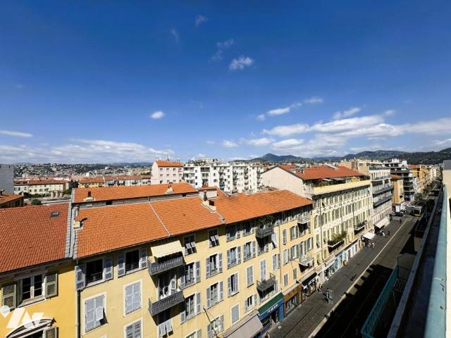 Appartement à louer à Nice, Provence Alpes Côte d'Azur, €