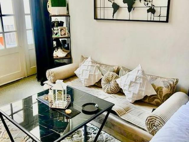 Appartement à louer à Saint Gilles, Avenue de la Jonction