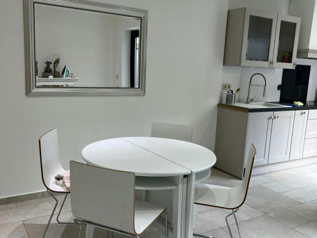 Appartement à louer à Saint Gilles, Rue d'Andenne