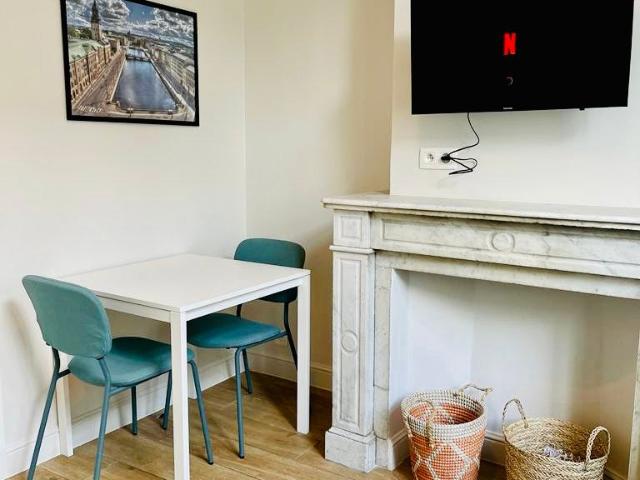 Appartement à louer à Saint Gilles, Rue Saint Bernard