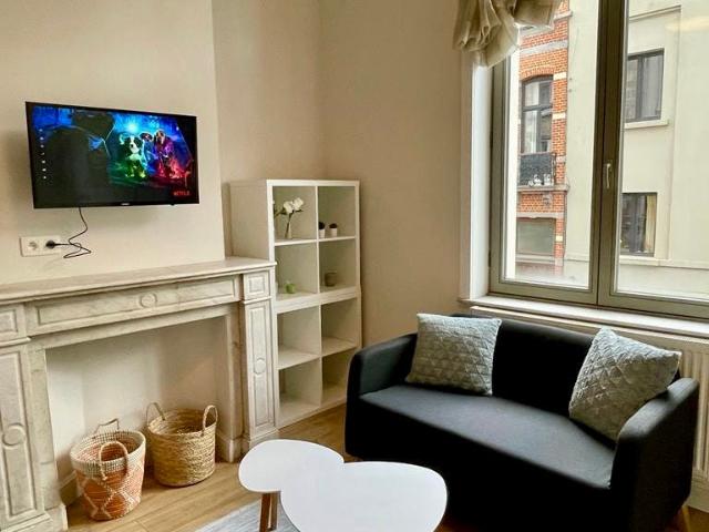 Appartement à louer à Saint Gilles, Rue Saint Bernard