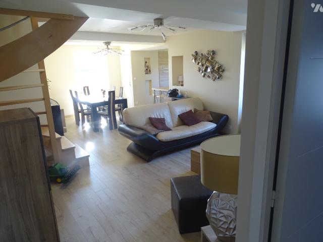 Appartement à louer à Saint Sylvain, Normandie, €
