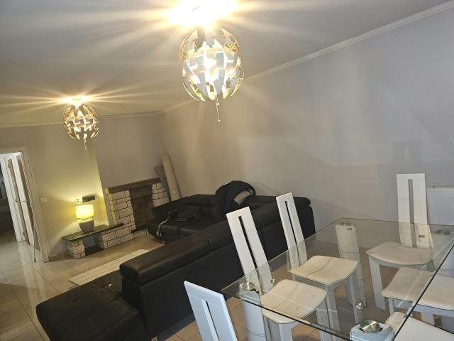 Appartement à louer à Sint Pieters Leeuw, Ruisbroeksesteenweg