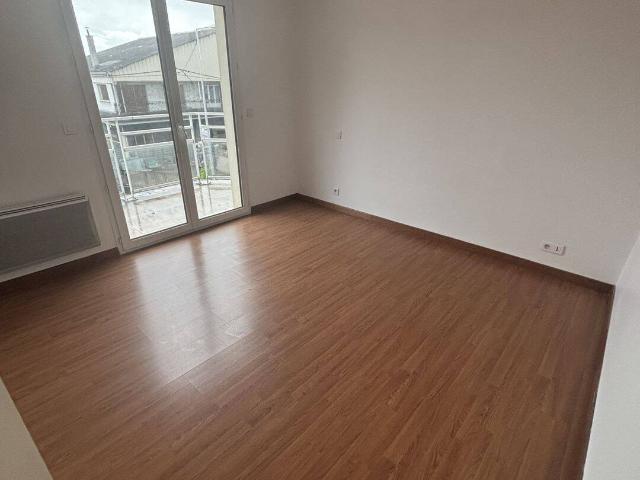 Appartement à louer à Ste Geneviève des Bois avec FLOR'IMMO