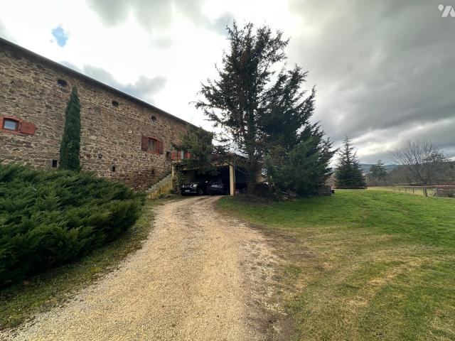 Appartement à louer à Roiffieux, Auvergne Rhône Alpes, €