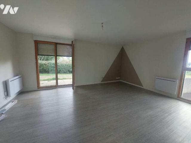 Appartement à louer à Retiers, Bretagne, 0€