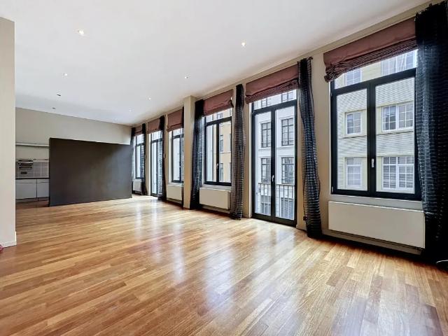 Appartement à louer à RUE DE STASSART 65 Ixelles