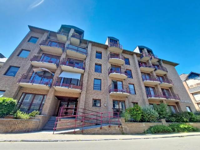 Appartement à louer à Rue d'Enhaive 93 Jambes