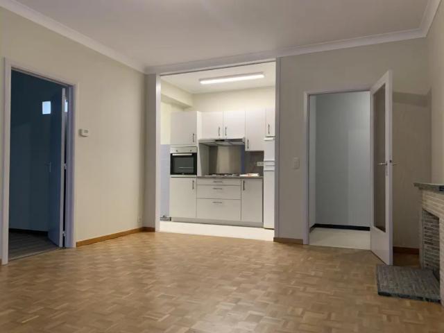 Appartement à louer à Rue des Canonniers,2 /2.2 Mons