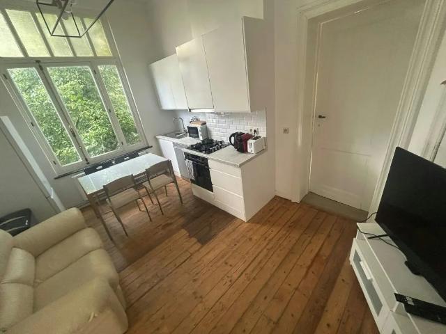 Appartement à louer à Rue Peter Benoit Etterbeek