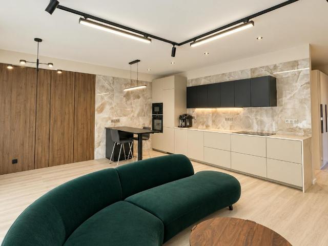 Appartement à louer à Woluwe Saint Lambert, Boulevard Brand Whitlock