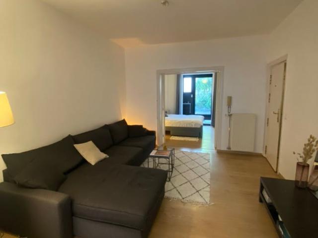 Appartement à louer à Uccle, Rue Vanderkindere