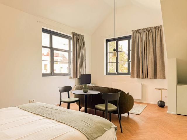 Appartement à louer à Uccle, Rue Xavier De Bue