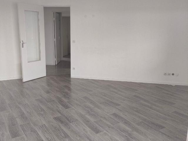 Appartement à louer à Villefontaine, Auvergne Rhône Alpes, €