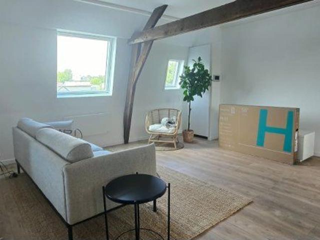 Appartement à Louer à VILLENEUVE D ASCQ 1500 €