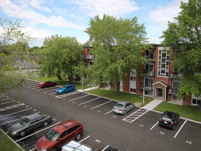 Appartement à Louer Boulevard Père Lelièvre Québec City Québec, Les Rivières Québec 5 photos | Logis Québec