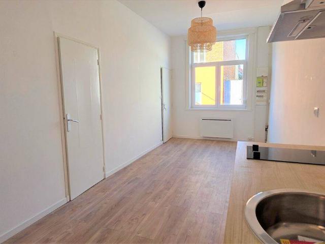 Appartement à louer cave individuelle + patio