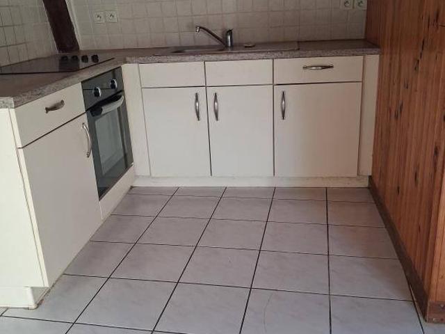 Appartement À Louer centre ville Marennes