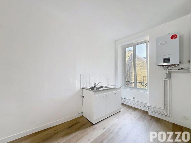 APPARTEMENT A LOUER DE TYPE F2 EN CENTRE VILLE DE CHERBOURG EN COTENTIN