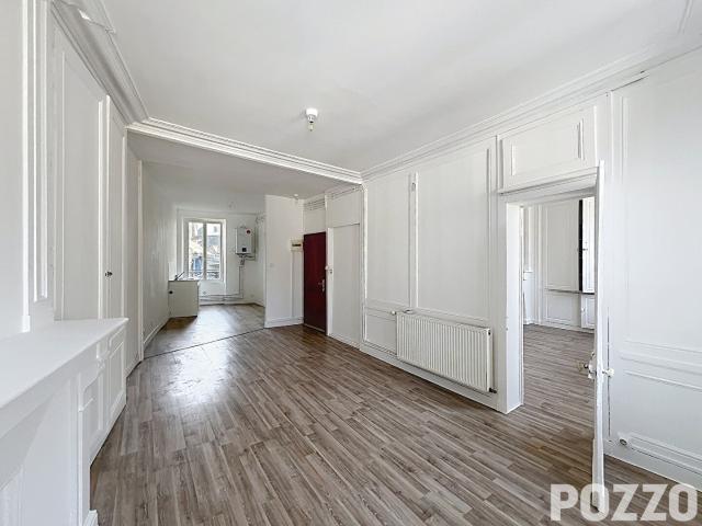 APPARTEMENT A LOUER DE TYPE F2 EN CENTRE VILLE DE CHERBOURG EN COTENTIN