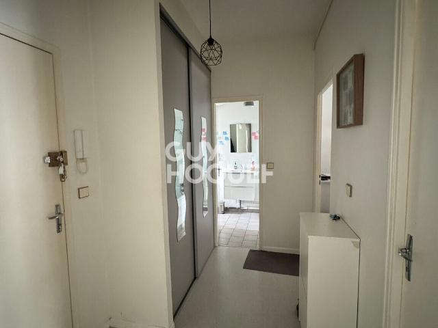 APPARTEMENT À LOUER DE 2 PIÈCES DE 48,00 M²