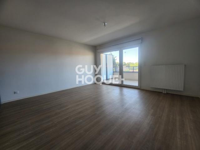 APPARTEMENT À LOUER DE 3 PIÈCES DE 61,30 M²