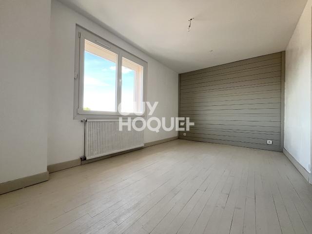 APPARTEMENT À LOUER DE 3 PIÈCES DE 75,06 M²