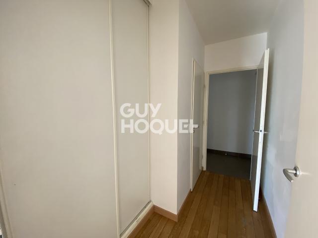 A LOUER REIMS SECTEUR FAC DE LETTRES FRAIS D'AGENCE OFFERTS