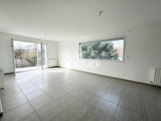 APPARTEMENT À LOUER DE 4 PIÈCES DE 87,83 M²