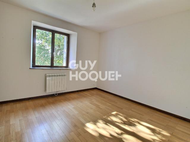 Appartement à louer de 5 pièces de 94.85 m²