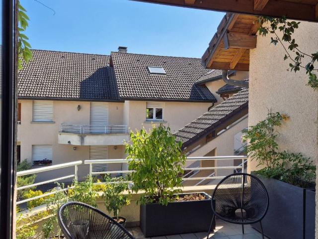 appartement à louer divonne les bains 6 pièces de 151.3 m²