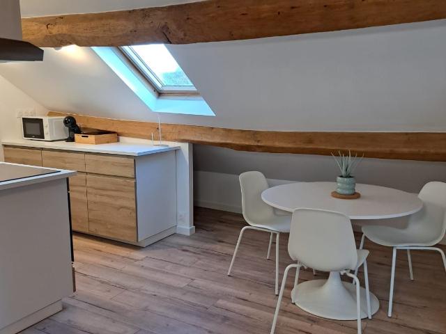 Appartement À Louer F2 MEUBLE disponible au 1er juillet