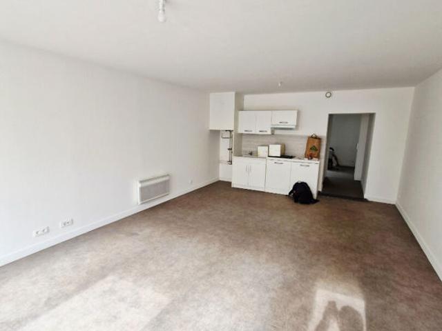 Appartement à LOUER F2 entièrement refait à neuf sur CLOUANGE