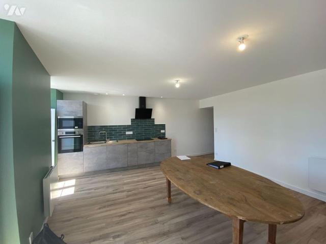 Appartement à louer LA CHAPELLE CHAUSSEE 35 630 Appartement refait à neuf de type 2 bis.