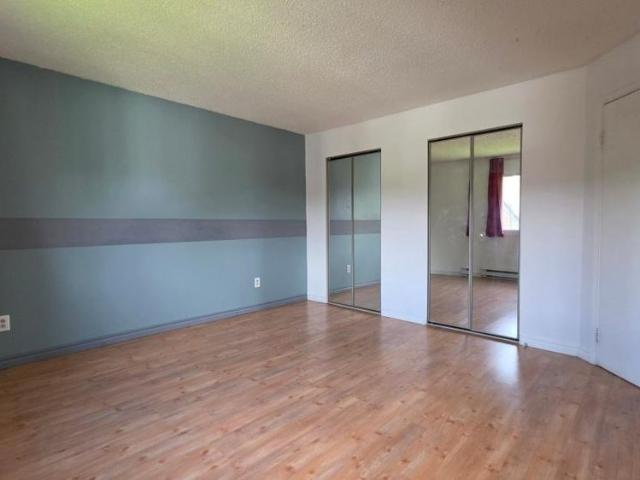 Appartement à louer Laval Chomedey Autres