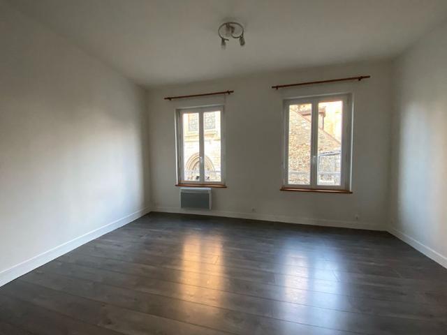 Appartement à louer PACY SUR EURE