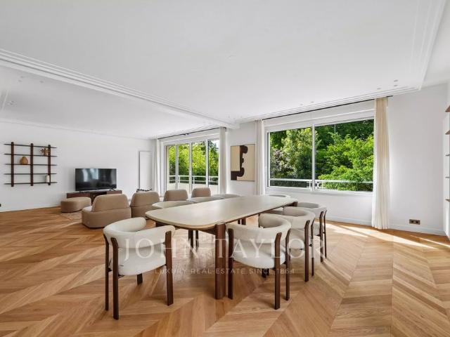 Appartement à louer Paris 16Ème, Paris Rive Droite, France9 900 EUR / Mois