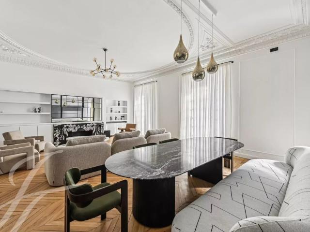 Appartement à louer Paris 16Ème Porte Dauphine, Paris Rive Droite, France15 000 EUR / Mois