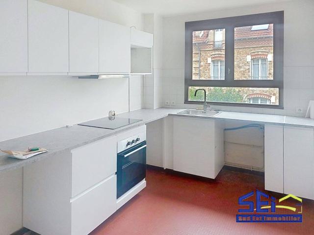Appartement à louer pour famille avec enfant 3 pièces à Viroflay