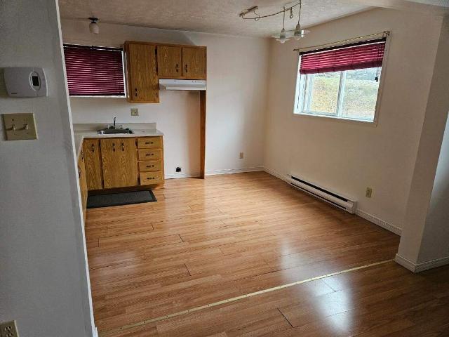 Appartement à Louer Rue Allen Windsor J1S 1C1, Windsor 5 photos | Logis Québec