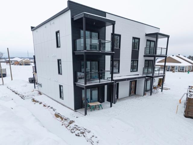 Appartement à Louer Rue Arsenault, Saint Marc des Carrières 7 photos | Logis Québec