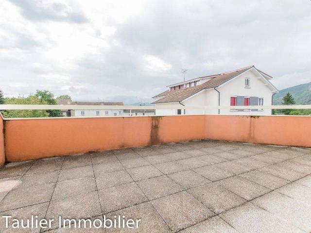 Appartement à louer SAINT HILAIRE DU ROSIER